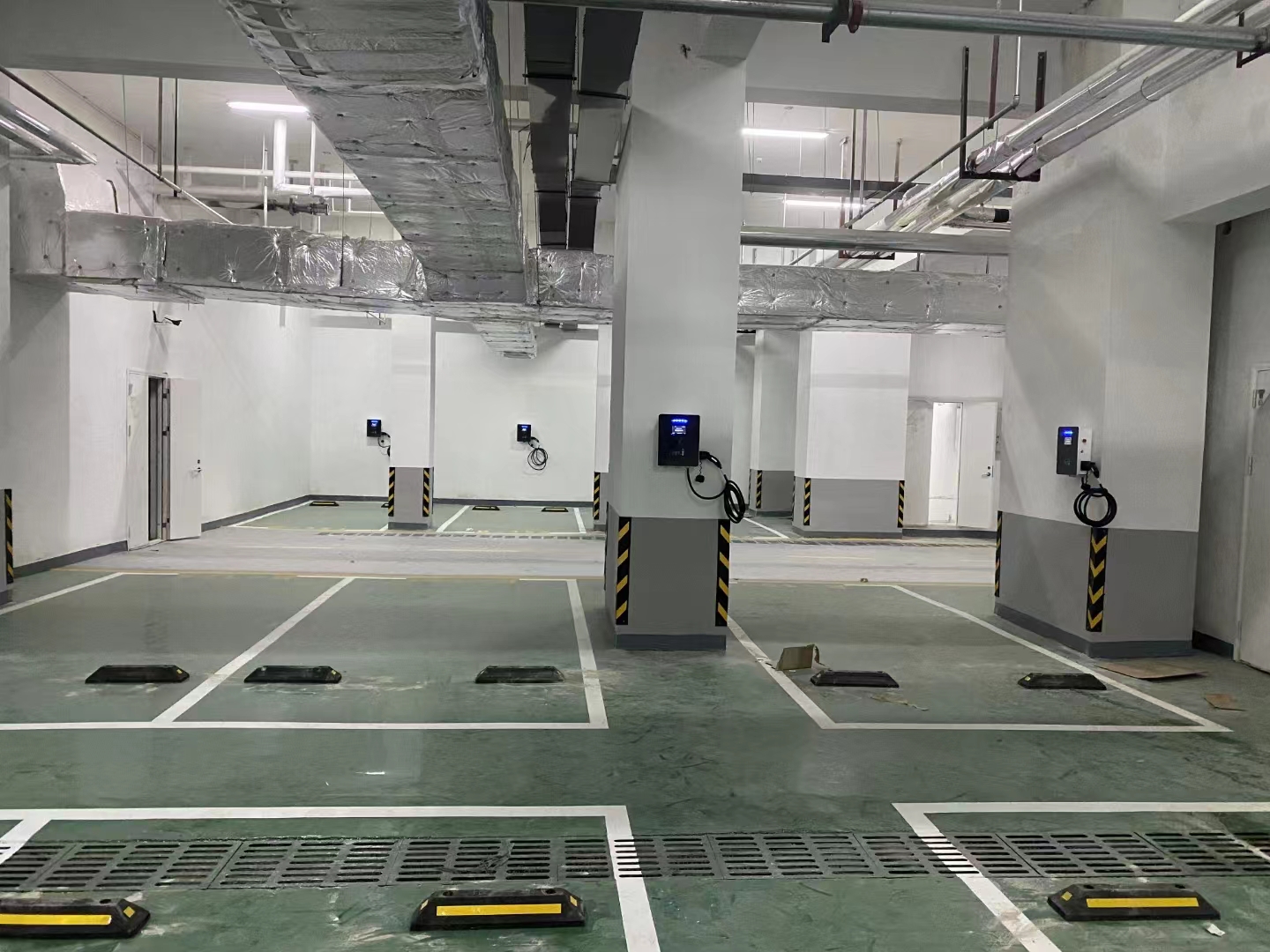 直流快充充電樁解決方案技術(shù)發(fā)展趨勢(shì)-汽車充電樁_充電樁生產(chǎn)_充電樁廠家_深圳耀萊充新能源科技有限公司