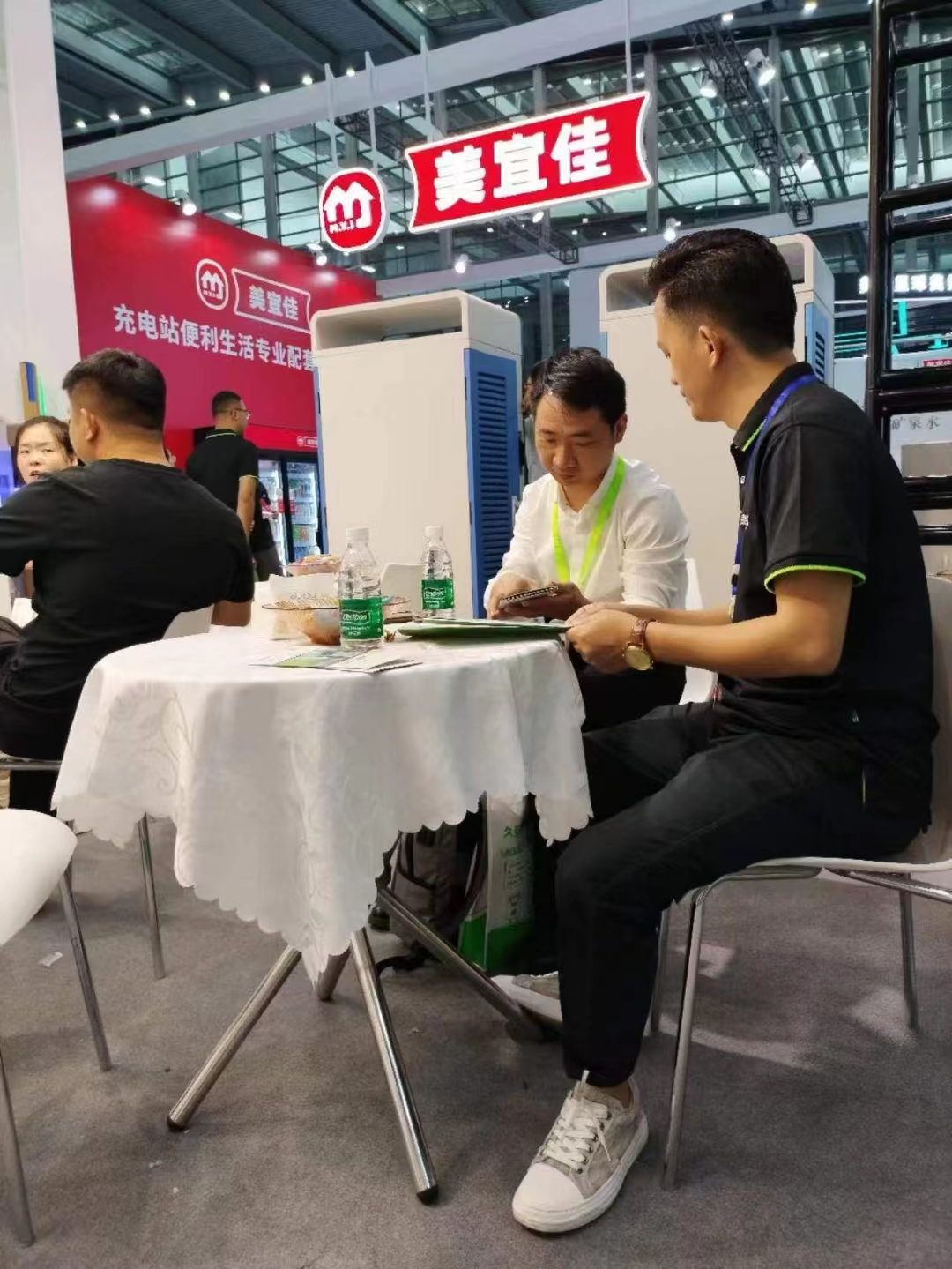 耀萊充亮相第十九屆深圳國際充電設施產業展覽會-汽車充電樁_充電樁生產_充電樁廠家_深圳耀萊充新能源科技有限公司